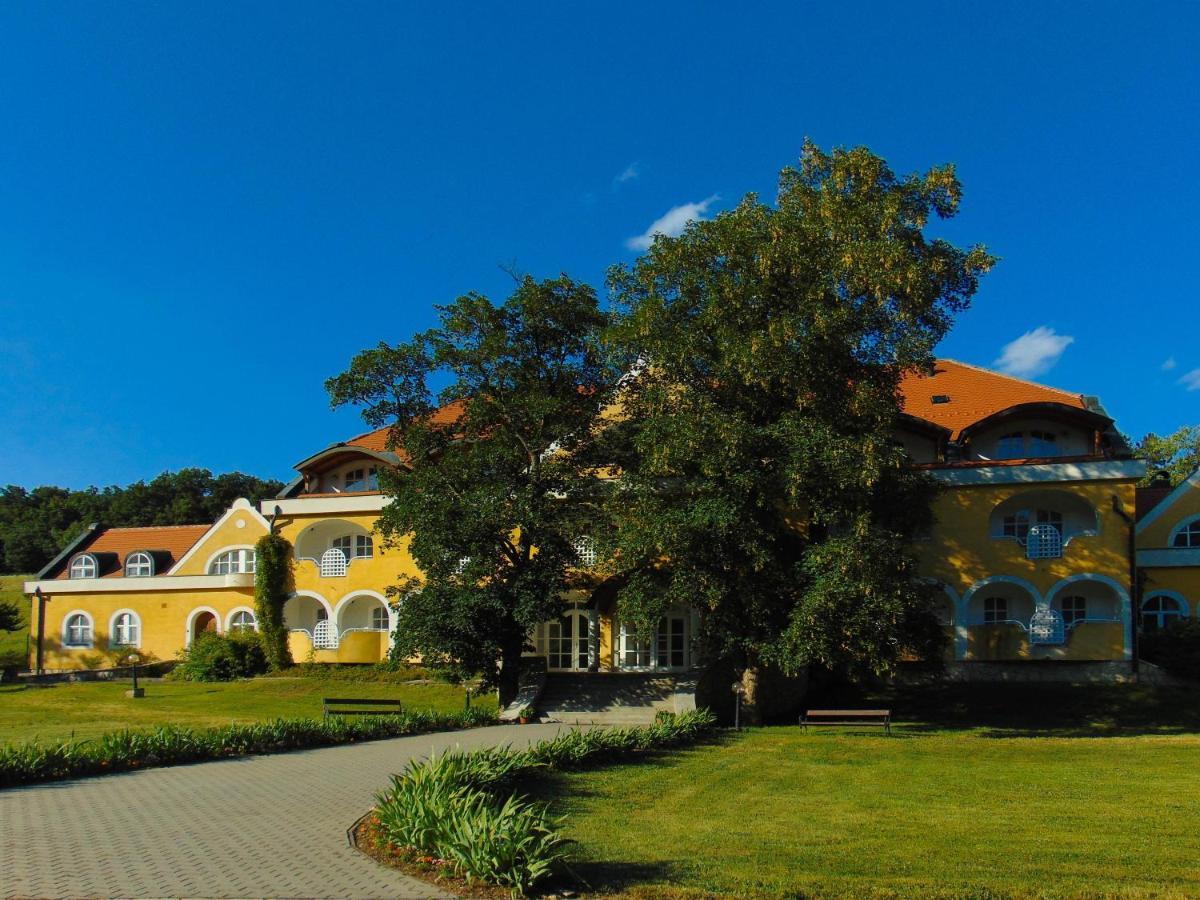Cseri Kastelyszallo Totvazsony Экстерьер фото