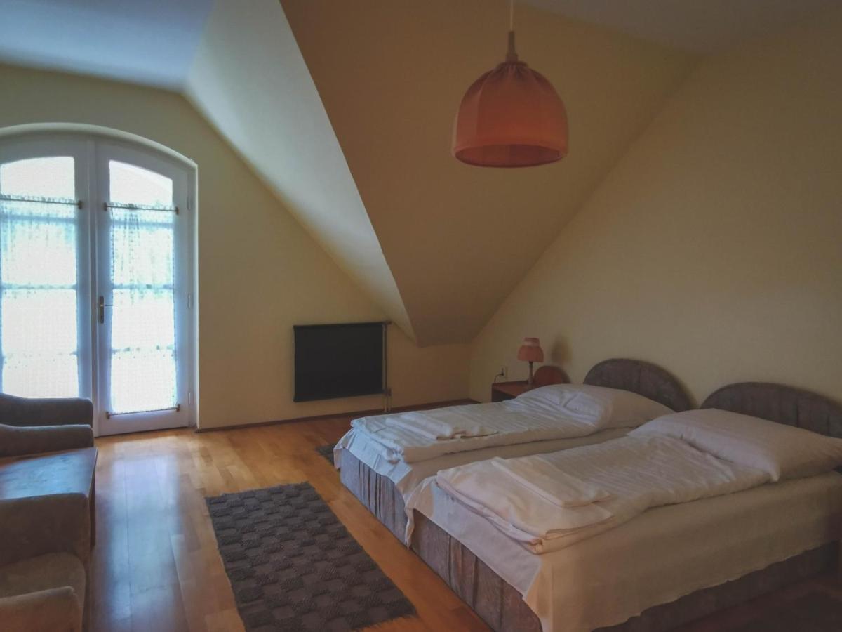 Cseri Kastelyszallo Totvazsony Экстерьер фото