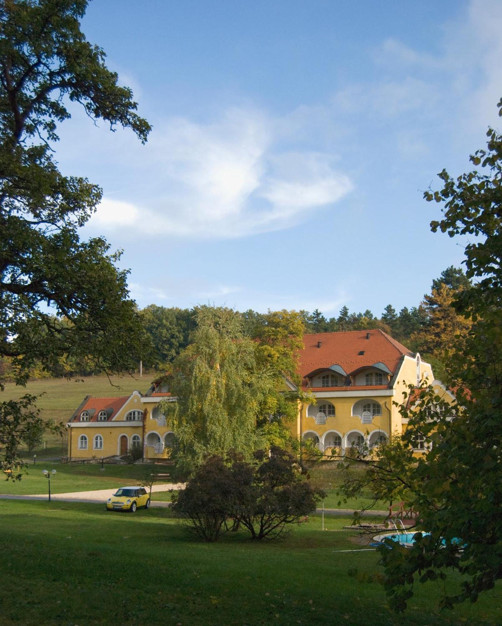 Cseri Kastelyszallo Totvazsony Экстерьер фото